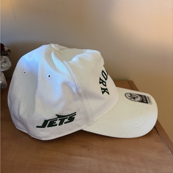 47 Hitch Adjustable Hat Cap with Upside Down 'New York' and side Jets Embroidery - Picture 8 of 8